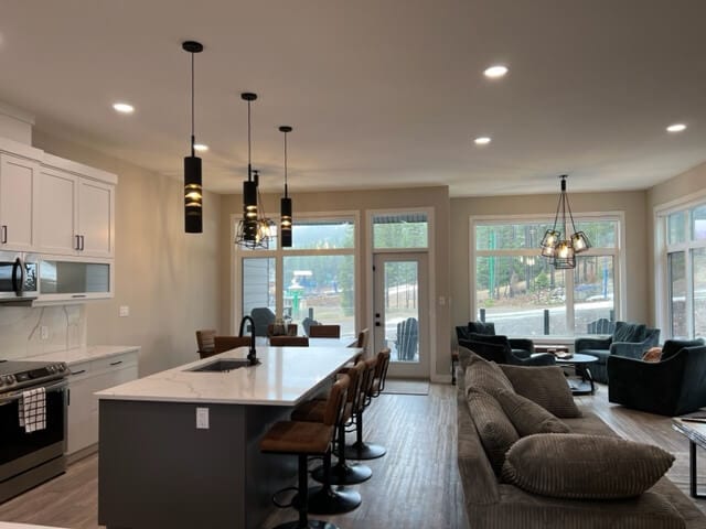 Main Floor 428